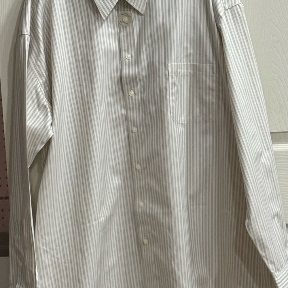 Pronto Uomo White and Gray Dress Shirt with Pinstripes